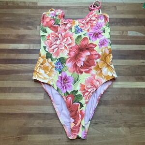 FARM Rio Women's Lia Underwire One-Piece Swimsuit Lia Yellow  XS